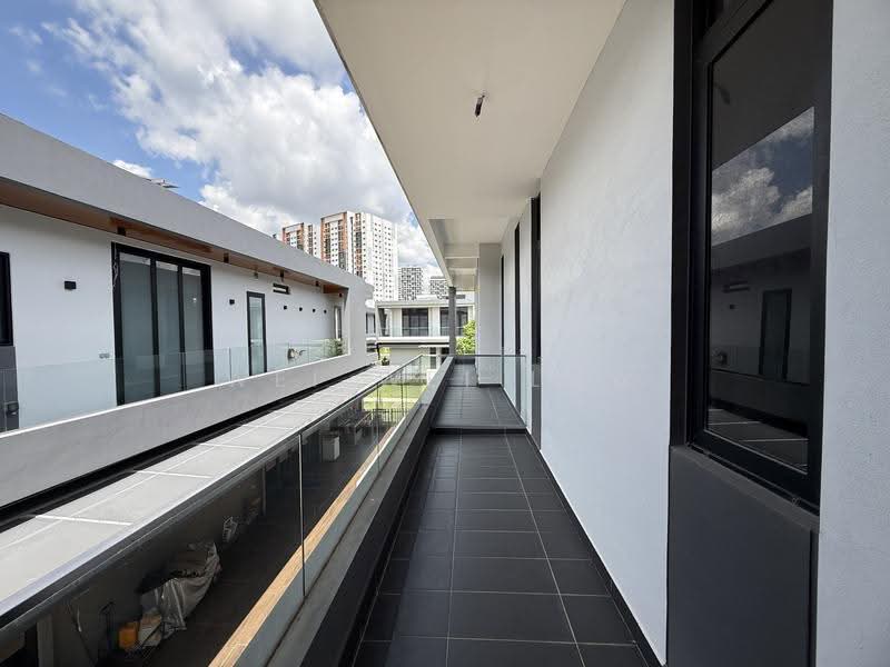 Rumah Berkembar untuk Dijual di Telok Panglima Garang (Selangor) - Wei Wei Low - Exterior - PropertyGuru.com.my
