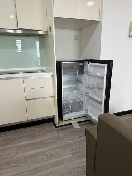 Servis Apartment untuk Disewa di Tropez Residences - Cherris Wun - Kitchen - PropertyGuru.com.my