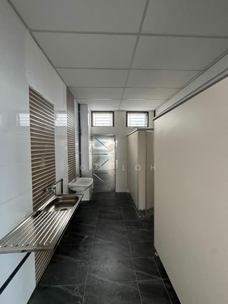 Shop / Office for Rent in Taman Nusa Bestari 2 (Iskandar Puteri (Nusajaya)) - Tom Loh - Bathroom - PropertyGuru.com.my
