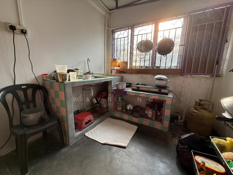 Rumah Flat untuk Dijual di Flat Bandar Selesa Jaya @ Jalan Silat Gayong - Wayne Ng - Kitchen - PropertyGuru.com.my
