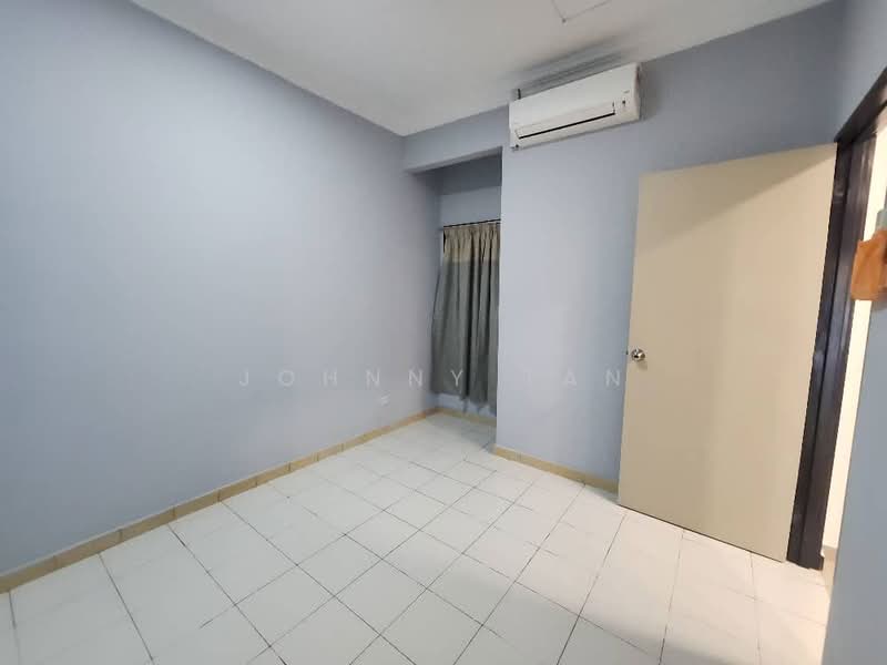 1-storey Terraced House for Sale in Sungai Buloh (Selangor) - Johnny Tan - Interior - PropertyGuru.com.my