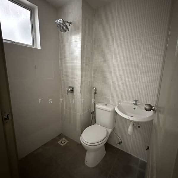 Kondominium untuk Dijual di Quintet Serviced Apartment @ Cameron - Esther Lim - Bathroom - PropertyGuru.com.my