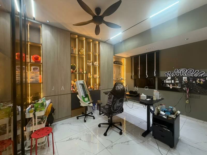 Bungalow for Sale in Kapar (Selangor) - Janice Tang - Study - PropertyGuru.com.my