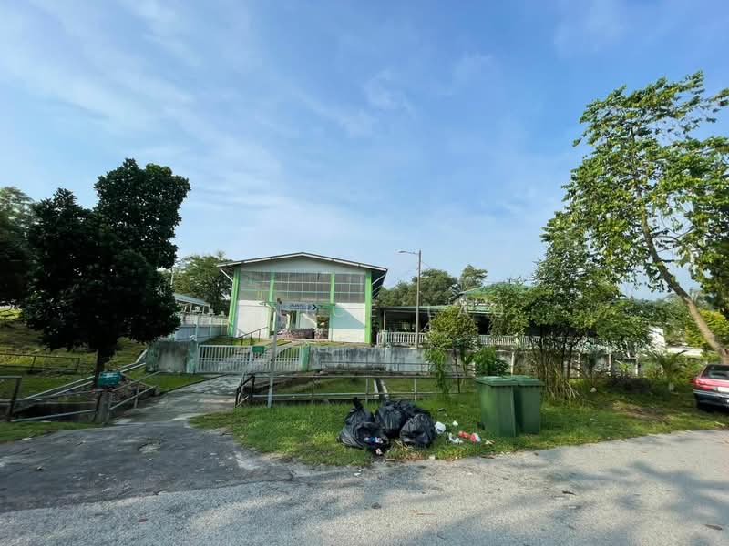 2-storey Terraced House for Sale in Bandar Putra Permai (Seri Kembangan) - Janice Lau - Exterior - PropertyGuru.com.my