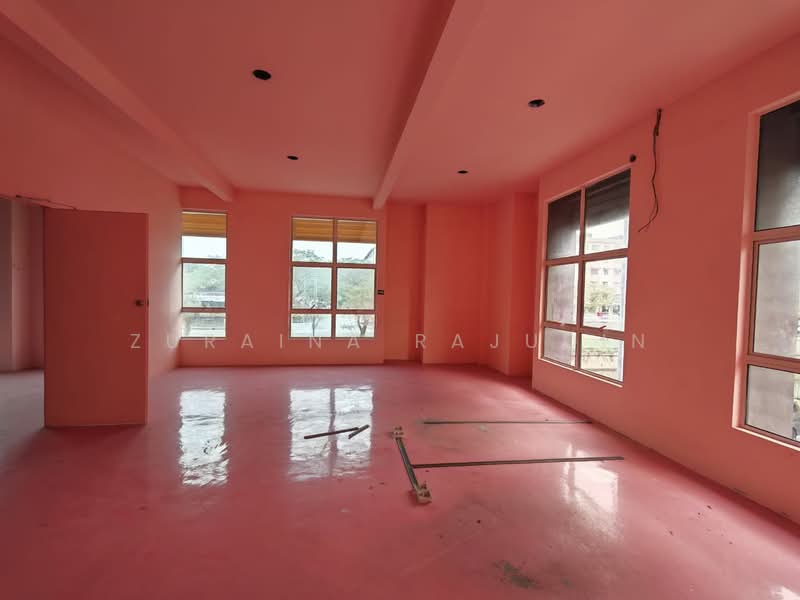 Shop / Office for Rent in Shah Alam (Selangor) - Zuraina Rajudin - Interior - PropertyGuru.com.my