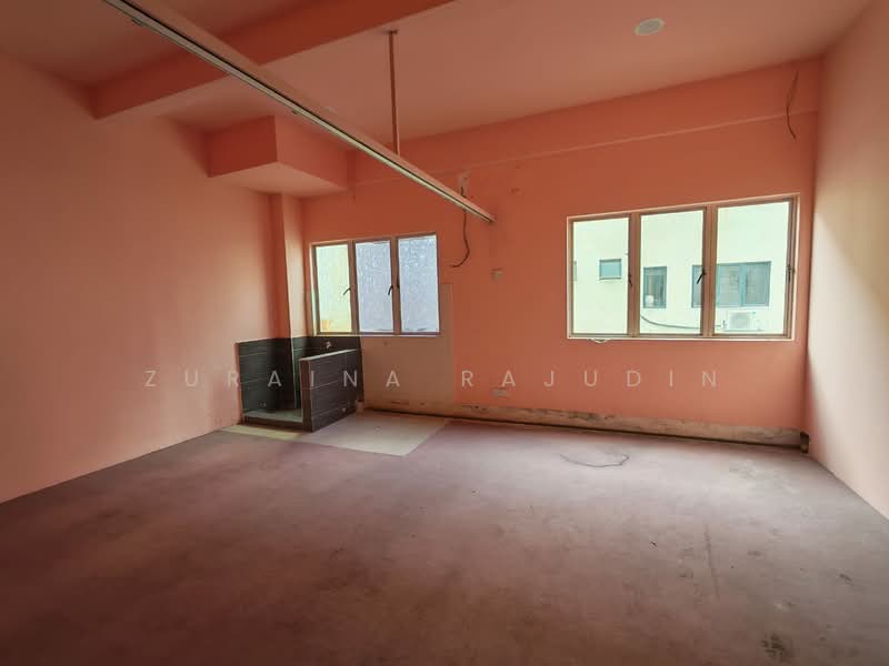 Shop / Office for Rent in Shah Alam (Selangor) - Zuraina Rajudin - Interior - PropertyGuru.com.my