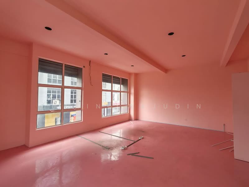 Shop / Office for Rent in Shah Alam (Selangor) - Zuraina Rajudin - Interior - PropertyGuru.com.my