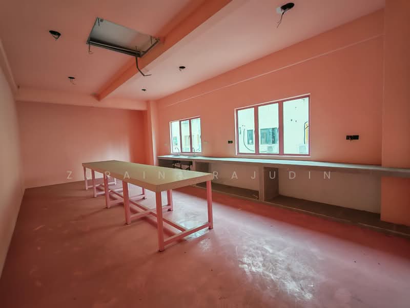 Shop / Office for Rent in Shah Alam (Selangor) - Zuraina Rajudin - Interior - PropertyGuru.com.my