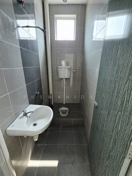 1-storey Terraced House for Sale in Alor Setar (Kedah) - Ruswahida . - Bathroom - PropertyGuru.com.my