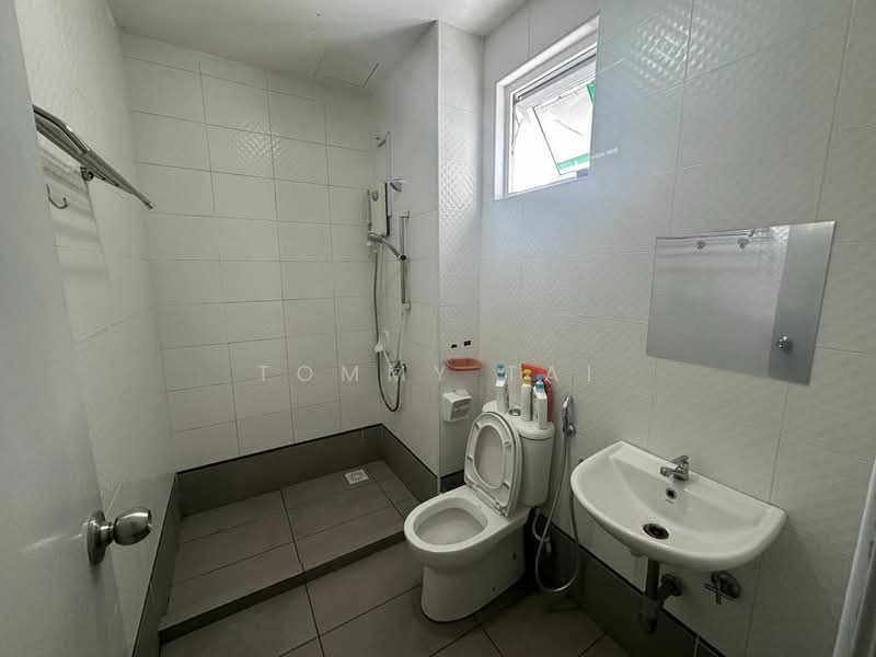 Service Residence for Rent at Seasons Amara Larkin - Tommy Tai - Bathroom - PropertyGuru.com.my