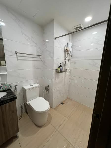 Servis Apartment untuk Disewa di Country Garden Central Park - Yee Shiuen - Bathroom - PropertyGuru.com.my