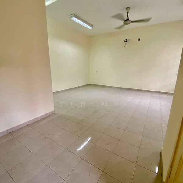 Rumah Teres 2 Tingkat untuk Dijual di Taman Setia Indah (Tebrau) - Yen Ma - Interior - PropertyGuru.com.my