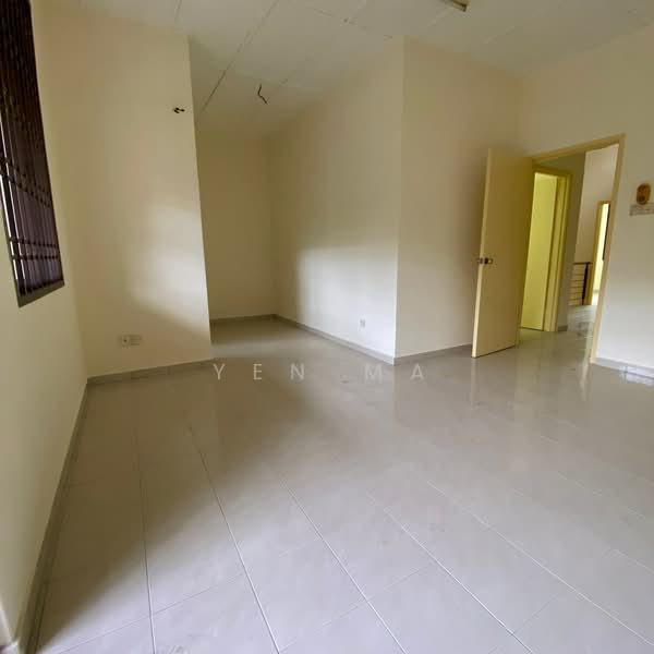 Rumah Teres 2 Tingkat untuk Dijual di Taman Setia Indah (Tebrau) - Yen Ma - Interior - PropertyGuru.com.my