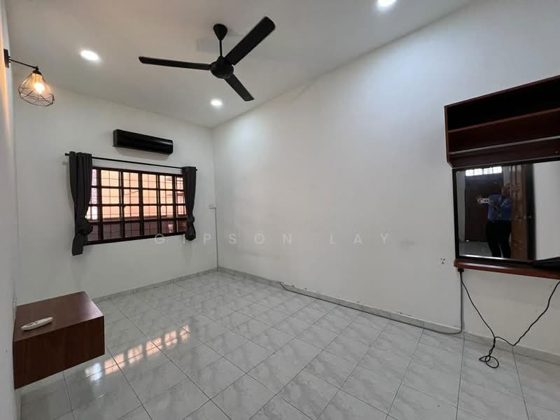 Semi-Detached House for Sale in Kluang (Johor) - Gipson Lay - Interior - PropertyGuru.com.my