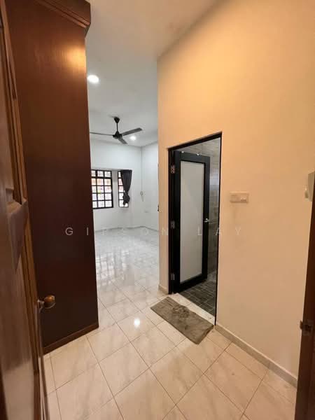 Semi-Detached House for Sale in Kluang (Johor) - Gipson Lay - PropertyGuru.com.my