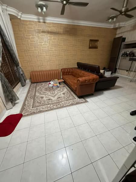 2-storey Terraced House for Sale in Bukit Indah (Iskandar Puteri (Nusajaya)) - Benjamin Lim - Living Room - PropertyGuru.com.my