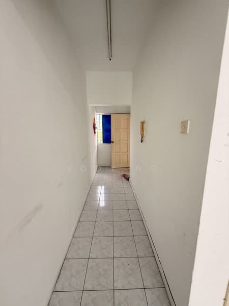 Kondominium untuk Disewa di Seri Cendekia - Addy Ng - Corridor - PropertyGuru.com.my