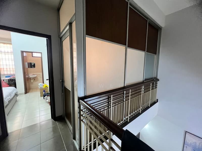 3-storey Terraced House for Rent in Bandar Putra (Kulai) - Li Wei - Corridor - PropertyGuru.com.my