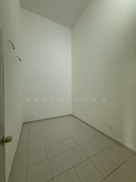 1-storey Terraced House for Sale in Bandar Putra (Kulai) - Seven Kong - Interior - PropertyGuru.com.my