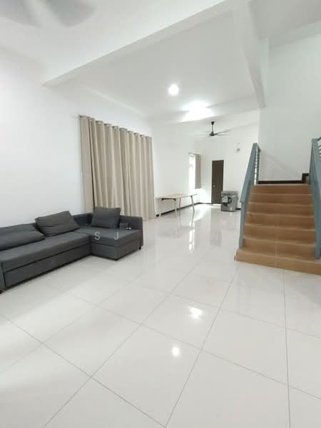 Rumah Kluster untuk Disewa di Taman Bukit Skudai (Skudai) - SJ CHAN - Living Room - PropertyGuru.com.my