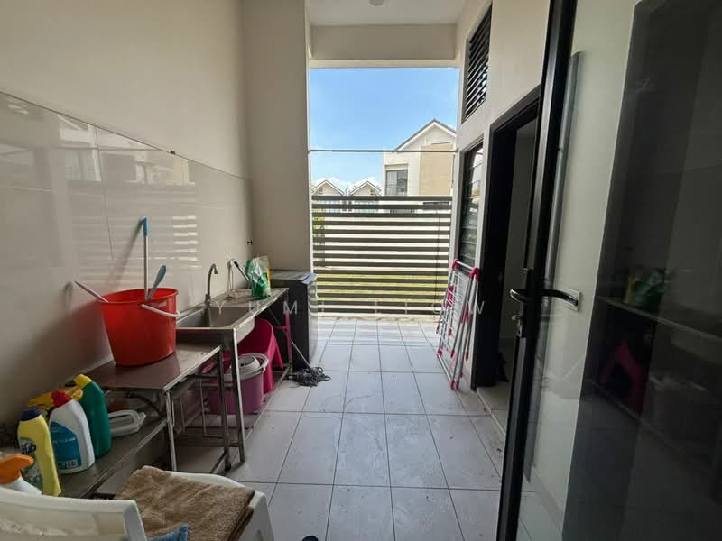 Rumah Teres untuk Disewa di Medini (Iskandar Puteri (Nusajaya)) - Yumi Liow - Balcony - PropertyGuru.com.my