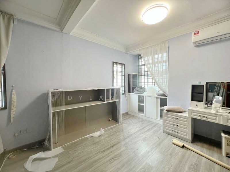 2-storey Terraced House for Sale in Johor Bahru (Johor) - Dylan Tan - Bedroom - PropertyGuru.com.my