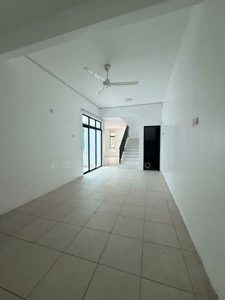 3-storey Terraced House for Sale in Taman Limbongan Indah (Klebang) - Eddy Leow - Living Room - PropertyGuru.com.my