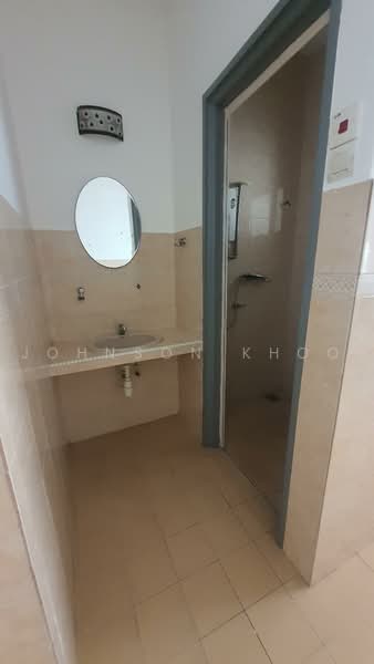 Rumah Teres 2 Tingkat untuk Dijual di Bandar Bukit Puchong 2 (Puchong) - Johnson Khoo - Bathroom - PropertyGuru.com.my