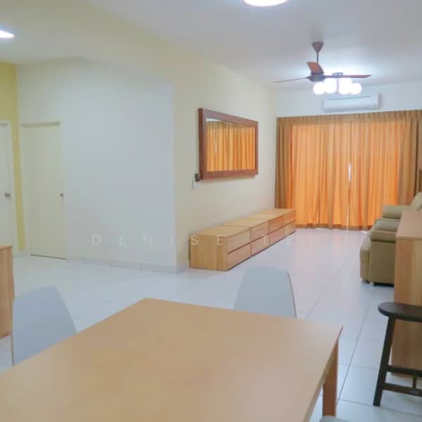 Kondominium untuk Disewa di Elit Heights @ Bayan City - Denise Teh - Living Room - PropertyGuru.com.my