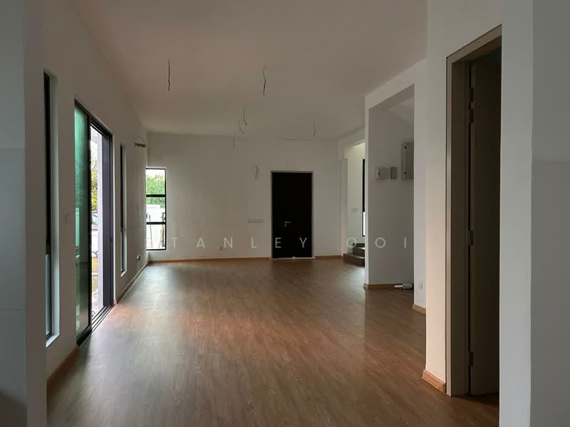 Semi-Detached House for Sale in Telok Panglima Garang (Selangor) - Stanley Ooi - Living Room - PropertyGuru.com.my
