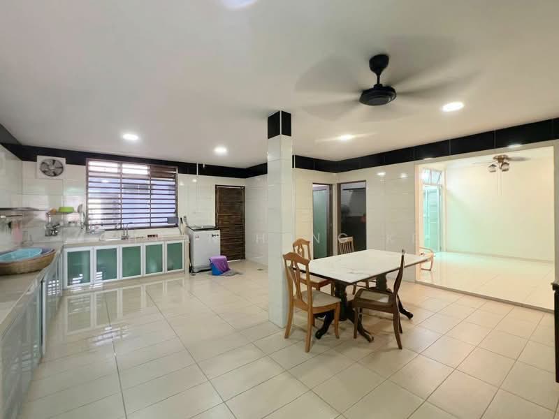 Rumah Teres 2 Tingkat untuk Dijual di Johor Bahru (Johor) - Chuan Hong Kee - Kitchen - PropertyGuru.com.my
