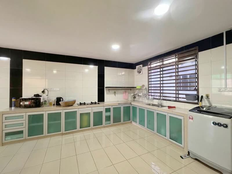 Rumah Teres 2 Tingkat untuk Dijual di Johor Bahru (Johor) - Chuan Hong Kee - Kitchen - PropertyGuru.com.my