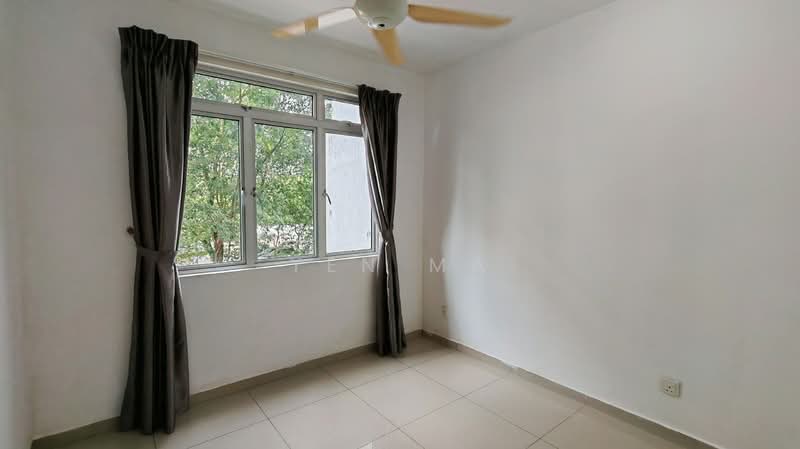 Condominium for Sale at Fairway Suites - Yen Ma - PropertyGuru.com.my