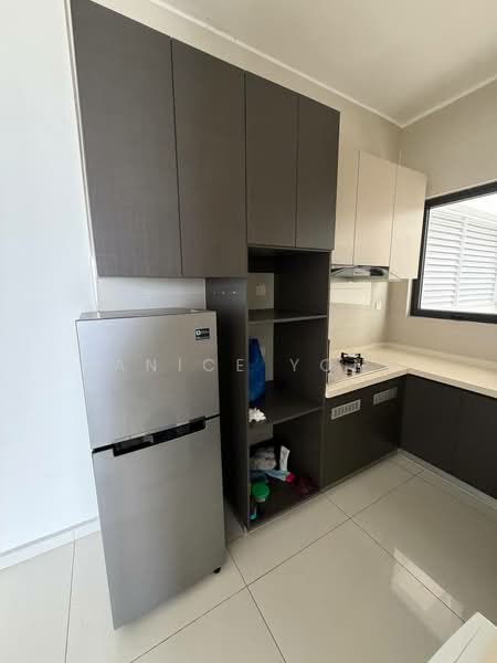 Condominium for Rent at Bay Laurel @ Country Garden Danga Bay - Janice Yong - Kitchen - PropertyGuru.com.my