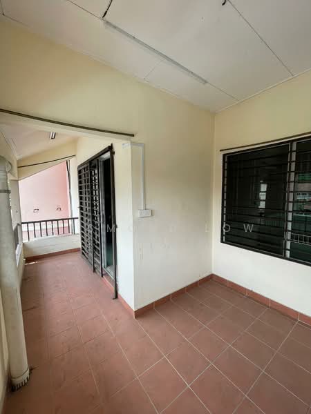 3-storey Terraced House for Rent in Ampang (Selangor) - Desmond Low - Balcony - PropertyGuru.com.my