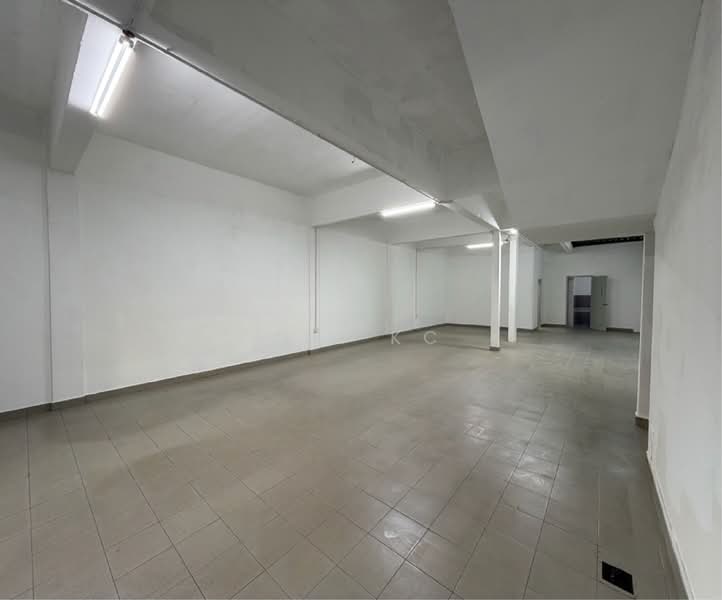 Kedai untuk Disewa di Petaling Jaya (Selangor) - Loh KC - Interior - PropertyGuru.com.my