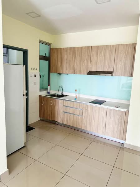Service Residence for Rent at Meridin Bayvue Serviced Apartment - Joe Loh - Kitchen - PropertyGuru.com.my