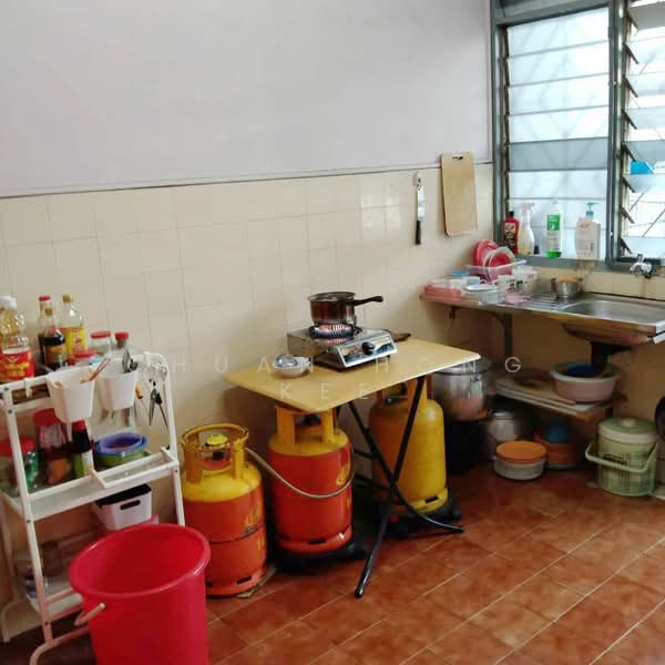 1-storey Terraced House for Sale in Johor Bahru (Johor) - Chuan Hong Kee - Kitchen - PropertyGuru.com.my