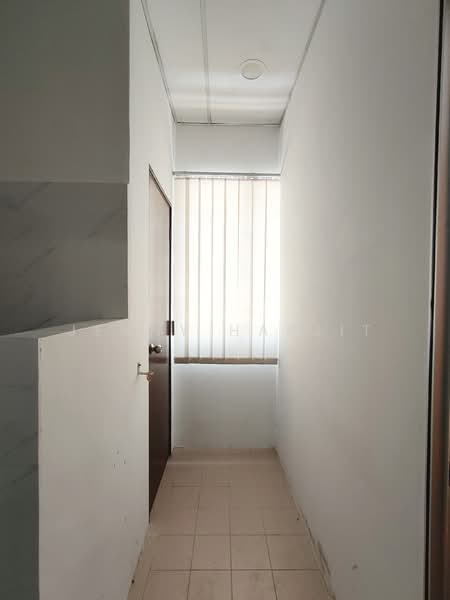 Shop for Sale in Bukit Jelutong (Shah Alam) - Jenny Harjit - Interior - PropertyGuru.com.my