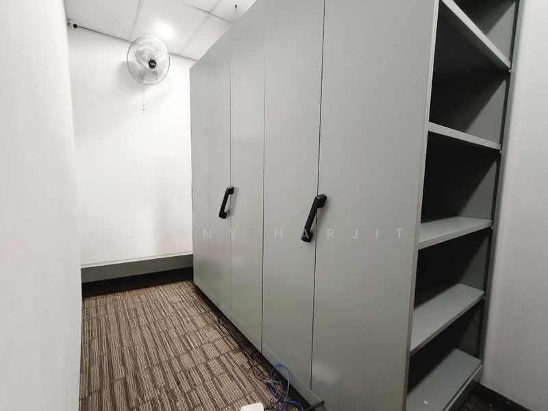 Shop for Sale in Bukit Jelutong (Shah Alam) - Jenny Harjit - Interior - PropertyGuru.com.my