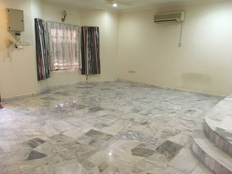 Rumah Teres 2 Tingkat untuk Dijual di Sungai Long (Bandar Sungai Long) - Jocelyn Ho - Living Room - PropertyGuru.com.my