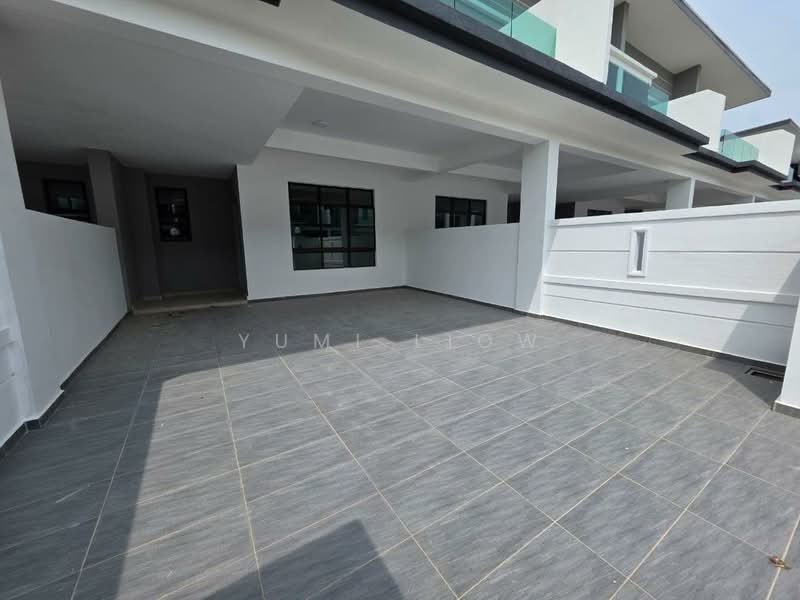 Rumah Teres 2 Tingkat untuk Disewa di Taman Bestari Indah (Ulu Tiram) - Yumi Liow - Exterior - PropertyGuru.com.my