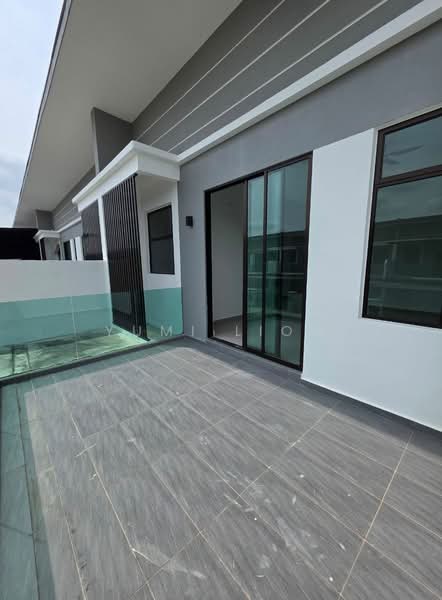 Rumah Teres 2 Tingkat untuk Disewa di Taman Bestari Indah (Ulu Tiram) - Yumi Liow - Exterior - PropertyGuru.com.my