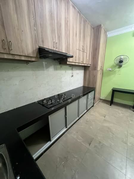2-storey Terraced House for Sale in Taman Gembira (Klang) - Surendran Karapiah - Kitchen - PropertyGuru.com.my