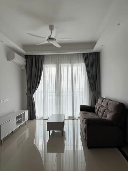 Condominium for Rent at R&F Princess Cove Phase 2-Seine Region - LZ Lau - Living Room - PropertyGuru.com.my