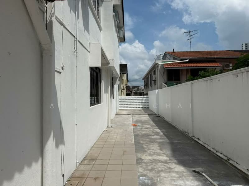 Semi-Detached House for Sale in Taman Pelangi (Johor Bahru) - Ang Boon Chai - Exterior - PropertyGuru.com.my