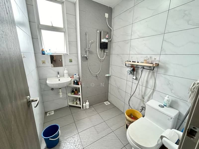 Service Residence for Sale at SKS Habitat - Winson Tan - Bathroom - PropertyGuru.com.my