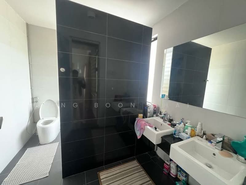 Rumah Teres 2 Tingkat untuk Disewa di East Ledang (Iskandar Puteri (Nusajaya)) - Ang Boon Chai - Bathroom - PropertyGuru.com.my