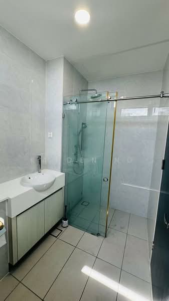 Service Residence for Sale at Setia Sky 88 - Kayden Ng - Bathroom - PropertyGuru.com.my