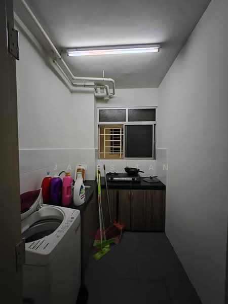 Condominium for Sale at Platinum Lake PV 15 - James Tan - Kitchen - PropertyGuru.com.my